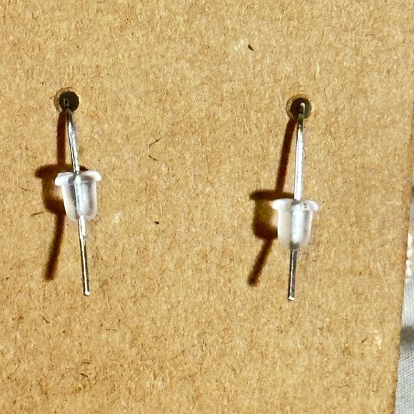 2/$20 Silver tone round Celtic & heart style hook earrings NWOT - Picture 6 of 11